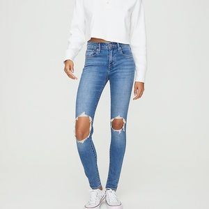 Levi’s 721 High Rise Skinny Jeans
